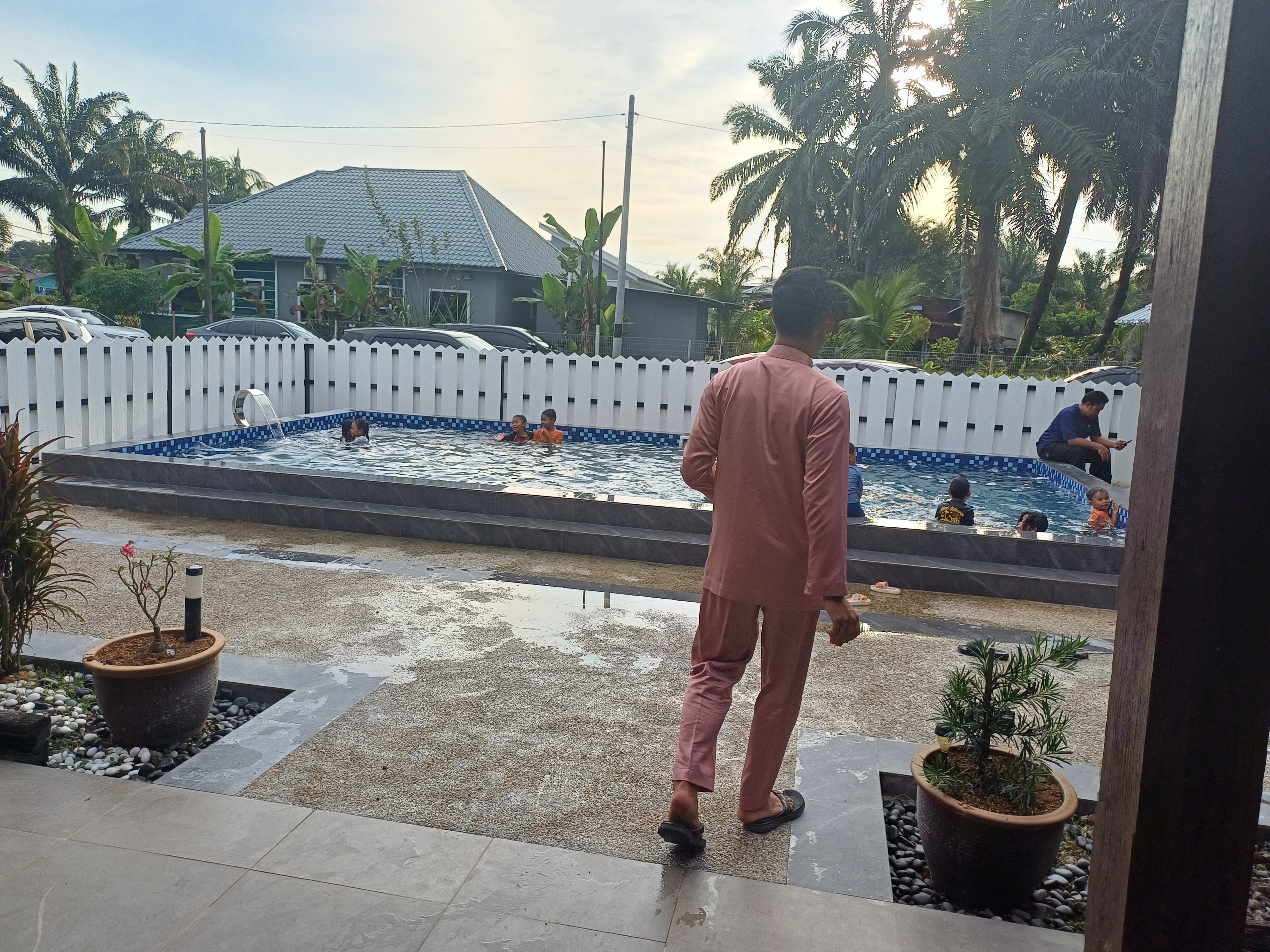 Swimming pool